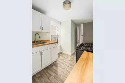 21 Thorndike #2, Beverly, MA 01915 - Photo 11