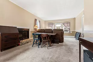 513 Maple St, Danvers, MA 01923 - Photo 7