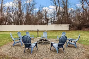 23 Hazel St, Haverhill, MA 01832 - Photo 15