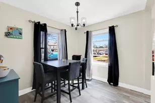 95 Clark St, Chicopee, MA 01013 - Photo 9