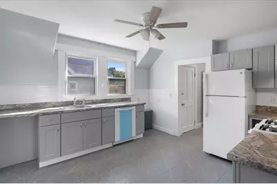 8 Linwood St #2, Holbrook, MA 02343 - Photo 3