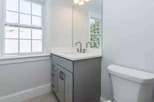 33 Eddy St, Waltham, MA 02453 - Photo 9