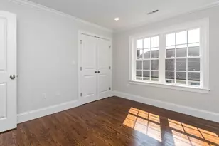 33 Eddy St, Waltham, MA 02453 - Photo 11