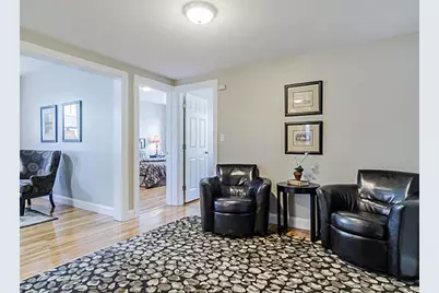 4 Leicester St #4, Boston, MA 02135 - Photo 5