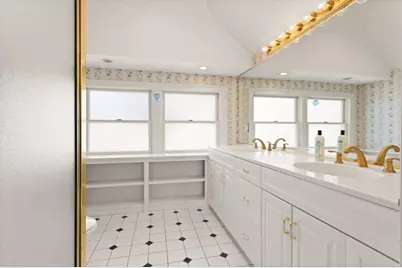 108 Winthrop St, Winthrop, MA 02152 - Photo 7