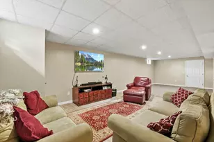 160 Apple Tree Ln, New Bedford, MA 02740 - Photo 23