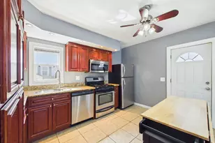 69 Newton St, New Bedford, MA 02740 - Photo 25