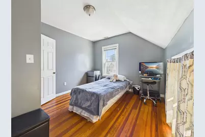 69 Newton St, New Bedford, MA 02740 - Photo 33