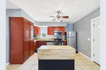 69 Newton St, New Bedford, MA 02740 - Photo 21