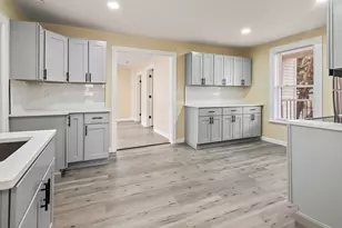 207 Hamilton St, Southbridge, MA 01550 - Photo 35