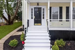 207 Hamilton St, Southbridge, MA 01550 - Photo 5