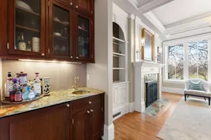 8 Otis Pl, Boston, MA 02108 - Photo 5