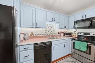 221 Oak St, Brockton, MA 02301 - Photo 31