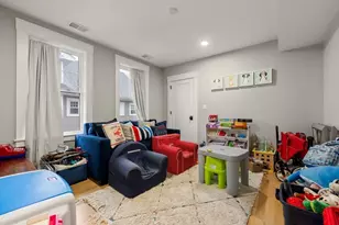 22 Carver Rd E, Watertown, MA 02472 - Photo 25