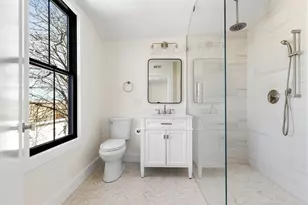 300 W 3rd St, Boston, MA 02127 - Photo 15