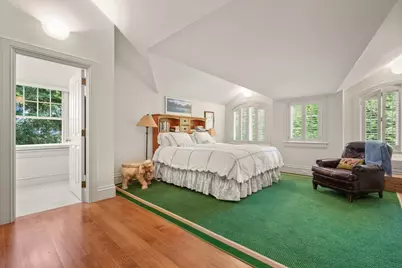 198 Clyde Street, Brookline, MA 02467 - Photo 17