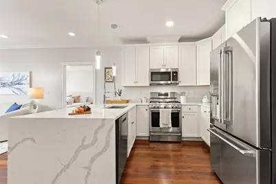 519 Broadway #305, Somerville, MA 02145 - Photo 7