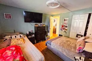 3 Maple Crest Cir, Holyoke, MA 01040 - Photo 5