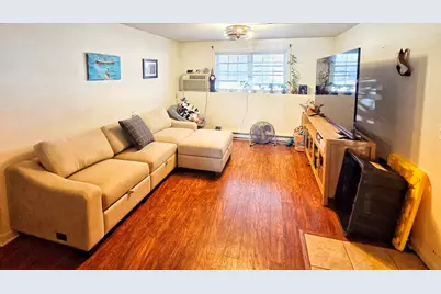 3 Maple Crest Cir #B, Holyoke, MA 01040 - Photo 1