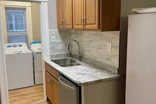 52 Houghton St, Worcester, MA 01604 - Photo 5