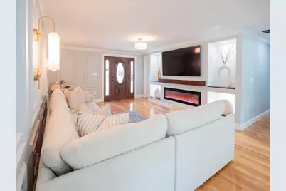 11 Bacon Dr, Saugus, MA 01906 - Photo 11