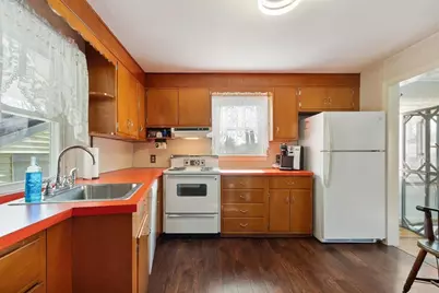 254 Massachusetts Ave, Lunenburg, MA 01462 - Photo 5