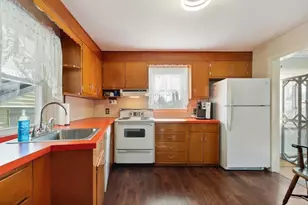 254 Massachusetts Ave, Lunenburg, MA 01462 - Photo 5