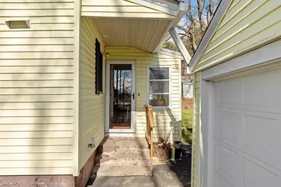 254 Massachusetts Ave, Lunenburg, MA 01462 - Photo 17