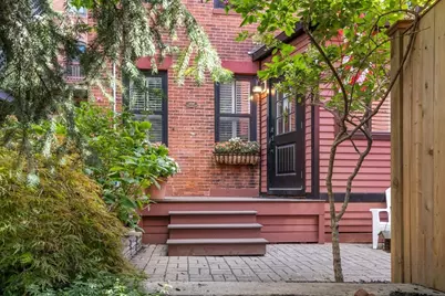 9R Salem St, Boston, MA 02129 - Photo 27