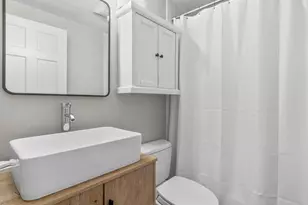 19 Greenwich Pk, Boston, MA 02118 - Photo 11