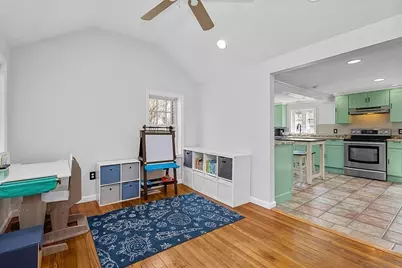 28 Deanville Rd, Attleboro, MA 02703 - Photo 9