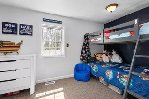 28 Deanville Rd, Attleboro, MA 02703 - Photo 17