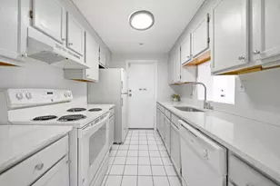 60r Gibson St, Boston, MA 02122 - Photo 7