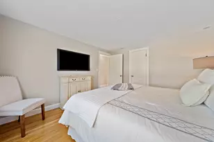 25 Riley Ave, Weymouth, MA 02189 - Photo 17