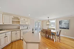25 Riley Ave, Weymouth, MA 02189 - Photo 3