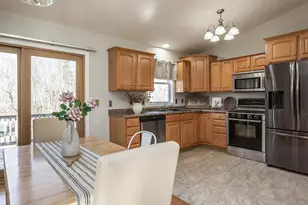 128 Old Westport Rd, Dartmouth, MA 02747 - Photo 5