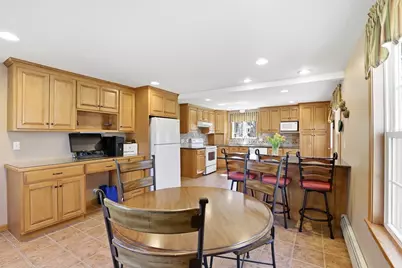 254 Handy St, Attleboro, MA 02702 - Photo 7