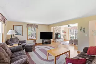 254 Handy St, Attleboro, MA 02702 - Photo 17