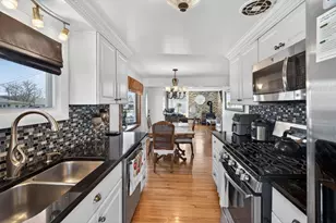 77 Sterling St, Lynn, MA 01905 - Photo 3