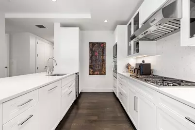 22 Liberty Dr #9G, Boston, MA 02210 - Photo 9