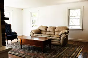 10 Winthrop St, Medway, MA 02053 - Photo 7