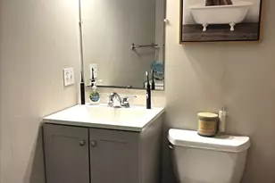 18 Knowlton St, Boston, MA 02127 - Photo 25