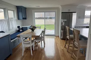 27 Standish Ave, Hull, MA 02045 - Photo 9