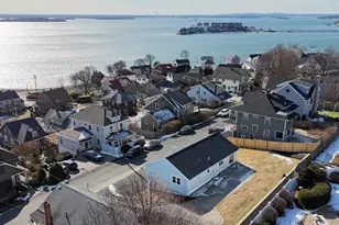 27 Standish Ave, Hull, MA 02045 - Photo 5