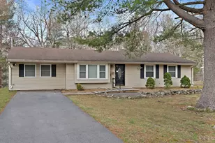 106 Sinclair Rd, Brockton, MA 02302 - Photo 1