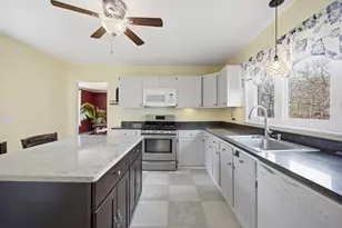 12 Savery Ave, Plymouth, MA 02360 - Photo 11