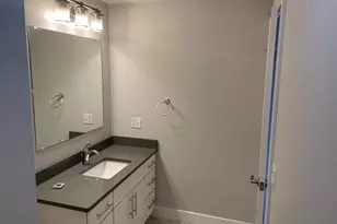 2 Humboldt Pl, Boston, MA 02127 - Photo 19