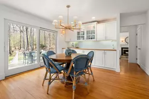 172 Country Dr, Weston, MA 02493 - Photo 9