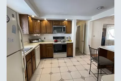 2 Mooney Rd, Burlington, MA 01803 - Photo 9