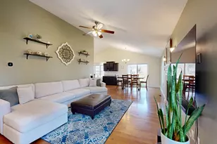 23 Upton St, Millbury, MA 01527 - Photo 15